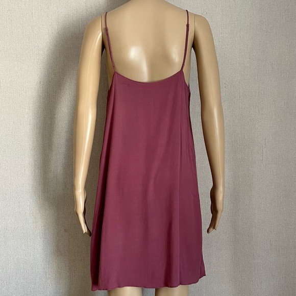 WILFRED FREE: V-Neck Slip Dress - Picture 10 of 14